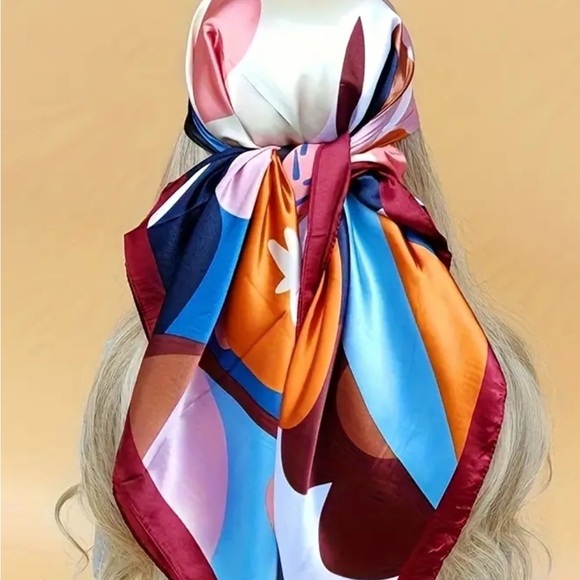 Elegant Multicolor Silk Scarf - Picture 1 of 2